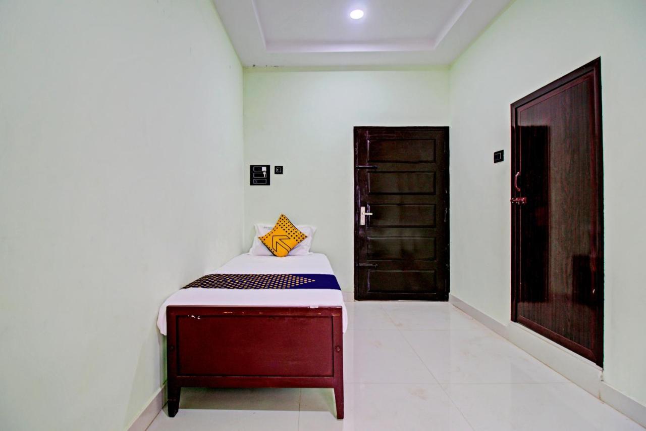 Spot On 73862 Jaya Tourist Home Варкала Екстериор снимка